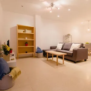 https://apartamento-el-patio-de-canovas.hotelsincadiz.net